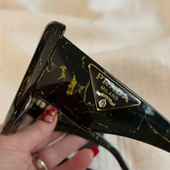 Prada Black and Green Sunglasses - Picture 3 of 10
